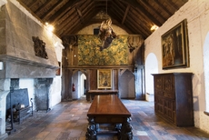 Мебель XV-XVI века возвращена в замок Банратти