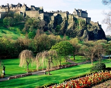 Эдинбургский замок является 1000-летним памятником шотландской культуры