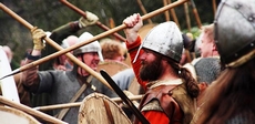 Реставрация битвы викингов