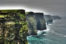 Cliffs of Moher - выдающаяся часть Ирландского побережья